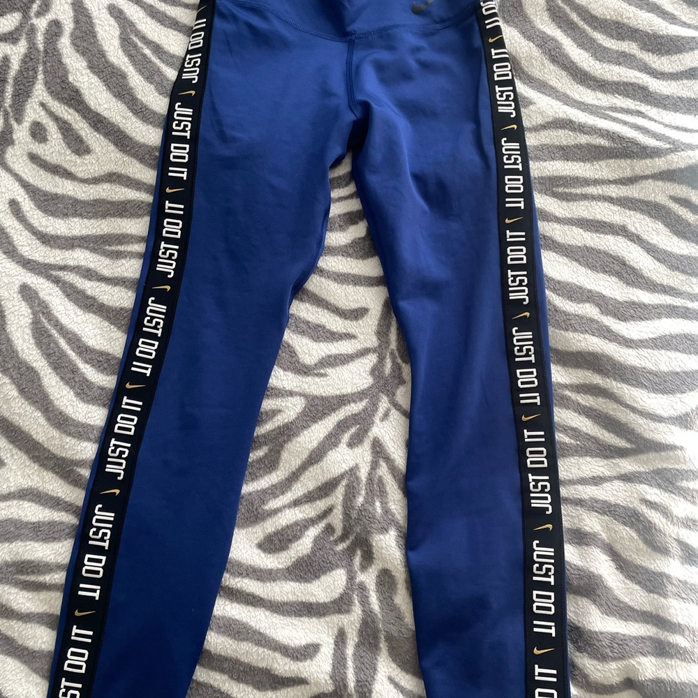 Nike leggings
